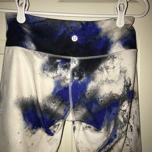 Lululemon yoga Capri pants